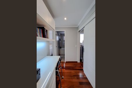 Apartamento à venda com 168m², 3 quartos e 3 vagas Apartamento à venda com 168m², 3 quartos e 3 vagasQuarto 3 - Suíte