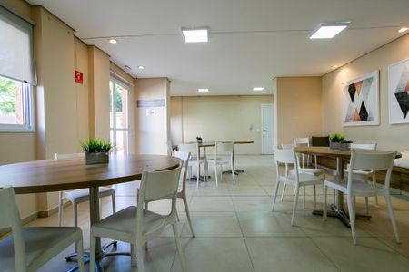 Apartamento à venda com 45m², 2 quartos e 1 vagaÁrea comum - Salão de festas