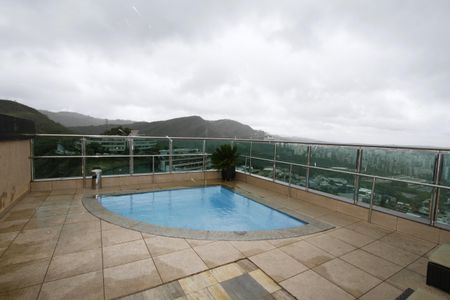 Studio à venda com 50m², 1 quarto e 1 vagaÁrea comum - Piscina