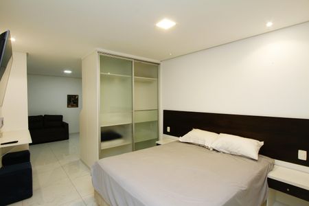 Studio à venda com 50m², 1 quarto e 1 vagaKitnet