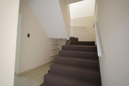 Escada de casa à venda com 3 quartos, 172m² em Jardim Utinga, Santo André