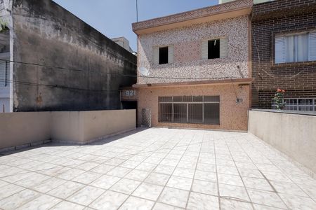 Casa à venda com 172m², 3 quartos e 4 vagasVaranda