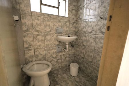 Casa à venda com 172m², 3 quartos e 4 vagasBanheiro 1