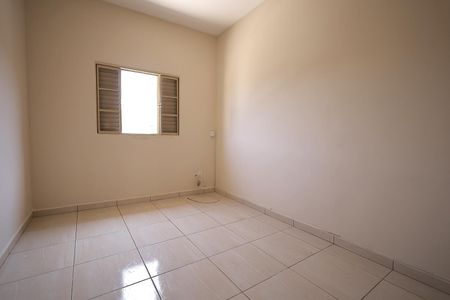 Casa à venda com 172m², 3 quartos e 4 vagasQuarto 2