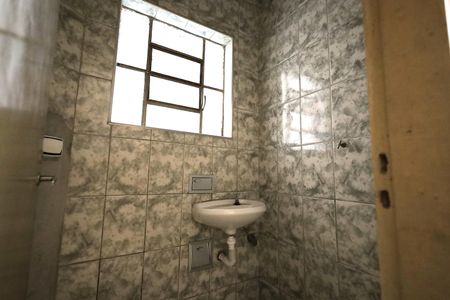 Casa à venda com 172m², 3 quartos e 4 vagasBanheiro 1