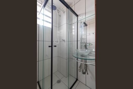 Apartamento à venda com 44m², 2 quartos e 1 vaga Apartamento à venda com 44m², 2 quartos e 1 vagaBanheiro