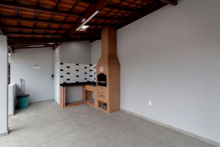Apartamento à venda com 44m², 2 quartos e 1 vaga Apartamento à venda com 44m², 2 quartos e 1 vagaÁrea Comum - Churrasqueira