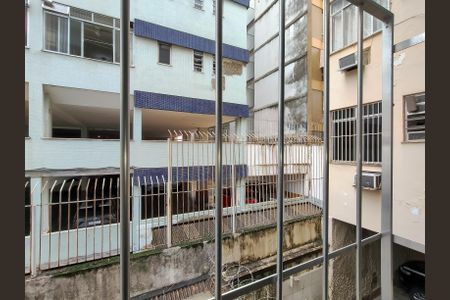 Vista da Sala de apartamento à venda com 2 quartos, 60m² em Grajaú, Rio de Janeiro