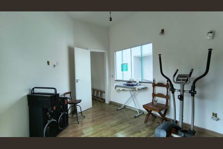 Casa de condomínio à venda com 200m², 3 quartos e 3 vagasQuarto 1