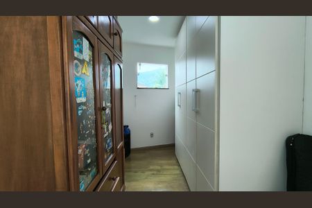 Casa de condomínio à venda com 200m², 3 quartos e 3 vagasCloset da Suíte 