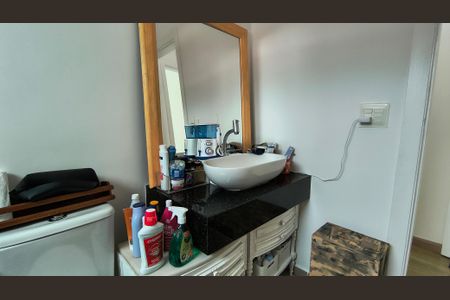 Casa de condomínio à venda com 200m², 3 quartos e 3 vagasBanheiro da Suíte 