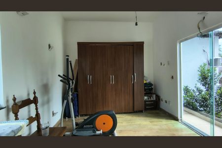 Casa de condomínio à venda com 200m², 3 quartos e 3 vagasQuarto 1