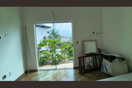 Casa de condomínio à venda com 200m², 3 quartos e 3 vagasQuarto 2