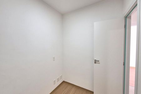 Apartamento para alugar com 74m², 3 quartos e 1 vagaQuarto 2 