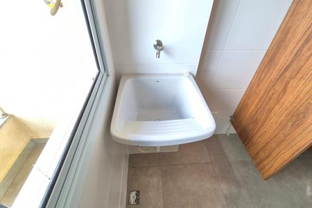 Apartamento para alugar com 74m², 3 quartos e 1 vagaÁrea de Serviço