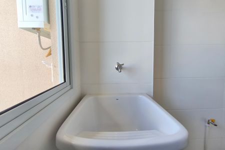 Apartamento para alugar com 71m², 2 quartos e 1 vagaÁrea de Serviço