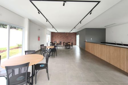 Apartamento para alugar com 71m², 2 quartos e 1 vagaÁrea comum - Salão de festas