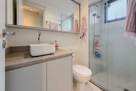 Apartamento para alugar com 63m², 2 quartos e 1 vaga Apartamento para alugar com 63m², 2 quartos e 1 vagaBanheiro da Suíte