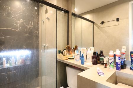 Apartamento à venda com 69m², 1 quarto e 2 vagasBanheiro