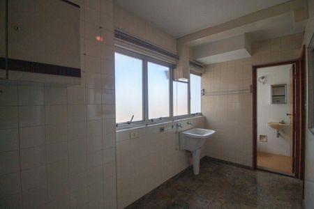 Apartamento para alugar com 145m², 3 quartos e 2 vagasÁrea de Serviço