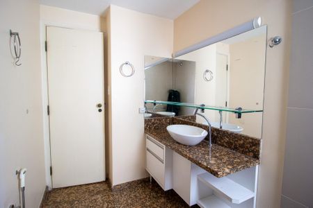 Apartamento para alugar com 145m², 3 quartos e 2 vagasBanheiro da Suíte 