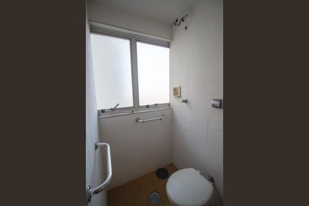 Apartamento para alugar com 145m², 3 quartos e 2 vagasBanheiro de serviço