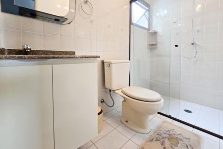 Apartamento para alugar com 63m², 2 quartos e 1 vaga Apartamento para alugar com 63m², 2 quartos e 1 vagaBanheiro Social