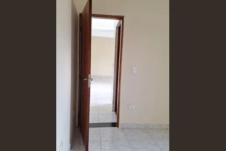Quarto de casa para alugar com 1 quarto, 45m² em Jardim Luzitano, Mauá