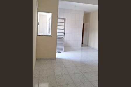 Cozinha de casa para alugar com 1 quarto, 45m² em Jardim Luzitano, Mauá