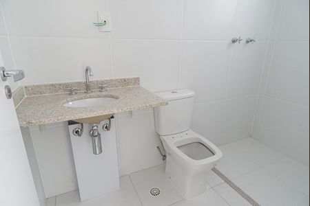 Apartamento à venda com 300m², 3 quartos e 3 vagas Apartamento à venda com 300m², 3 quartos e 3 vagasBanheiro da Suíte 3