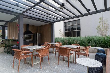 Apartamento à venda com 300m², 3 quartos e 3 vagas Apartamento à venda com 300m², 3 quartos e 3 vagasÁrea comum - Churrasqueira 1