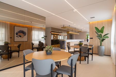 Apartamento à venda com 300m², 3 quartos e 3 vagas Apartamento à venda com 300m², 3 quartos e 3 vagasÁrea comum - Lounge