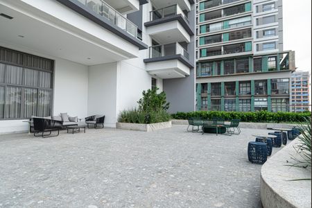 Apartamento à venda com 300m², 3 quartos e 3 vagas Apartamento à venda com 300m², 3 quartos e 3 vagasÁrea comum - Jardim