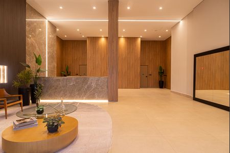 Apartamento à venda com 300m², 3 quartos e 3 vagas Apartamento à venda com 300m², 3 quartos e 3 vagasÁrea comum - Recepção