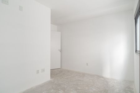 Apartamento à venda com 300m², 3 quartos e 3 vagas Apartamento à venda com 300m², 3 quartos e 3 vagasSuíte 2