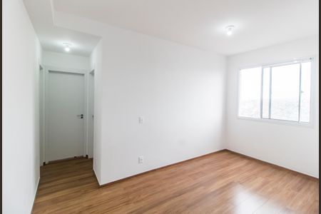 Sala  de apartamento para alugar com 2 quartos, 42m² em Jardim Planalto, Carapicuíba