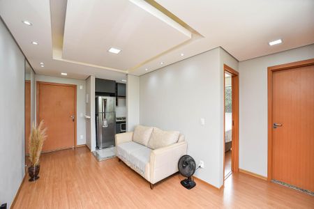 Sala de apartamento para alugar com 2 quartos, 45m² em Santa Fe, Porto Alegre