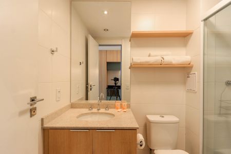 Studio para alugar com 29m², 1 quarto e sem vaga Studio para alugar com 29m², 1 quarto e sem vagaBanheiro