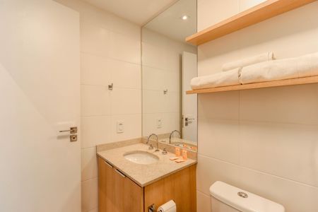 Studio para alugar com 29m², 1 quarto e sem vaga Studio para alugar com 29m², 1 quarto e sem vagaBanheiro