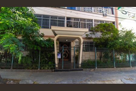 Apartamento para alugar com 70m², 2 quartos e sem vaga