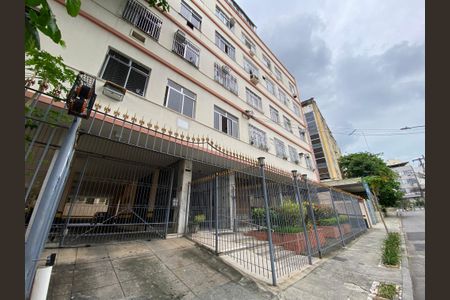 Apartamento para alugar com 60m², 2 quartos e 1 vaga