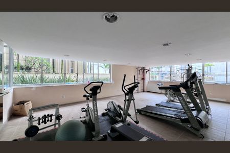 Apartamento à venda com 64m², 2 quartos e 2 vagasAcademia