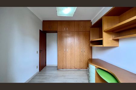 quarto  de apartamento à venda com 2 quartos, 64m² em Lourdes, Belo Horizonte
