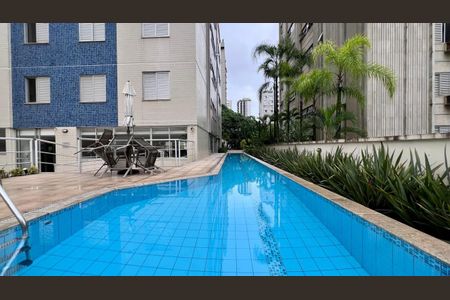 Apartamento à venda com 64m², 2 quartos e 2 vagasÁrea comum - Piscina