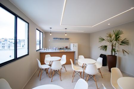 Apartamento para alugar com 55m², 2 quartos e 1 vaga Apartamento para alugar com 55m², 2 quartos e 1 vagaÁrea comum - Salão de festas