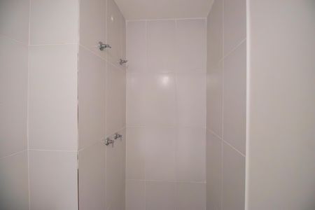 Apartamento para alugar com 55m², 2 quartos e 1 vaga Apartamento para alugar com 55m², 2 quartos e 1 vagaBanheiro da Suíte