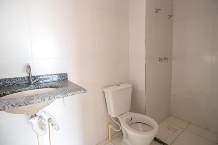 Apartamento para alugar com 55m², 2 quartos e 1 vaga Apartamento para alugar com 55m², 2 quartos e 1 vagaBanheiro da Suíte
