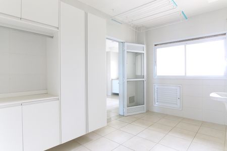 Apartamento para alugar com 260m², 4 quartos e 3 vagasCozinha / Área de Serviço