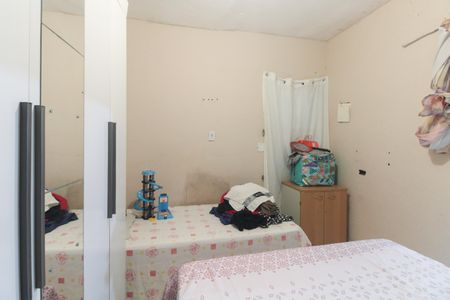 Quarto  de casa à venda com 2 quartos, 105m² em Chácara Seis de Outubro, São Paulo