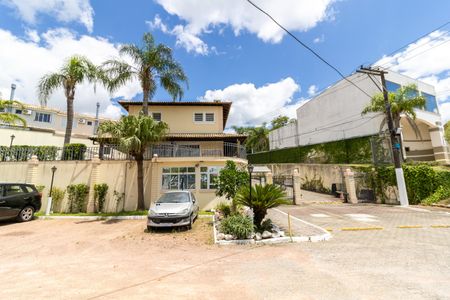Casa de condomínio à venda com 80m², 2 quartos e 1 vagaEntrada